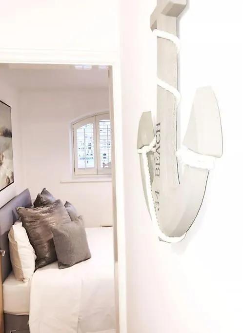 The Boat House Apartment - يورك