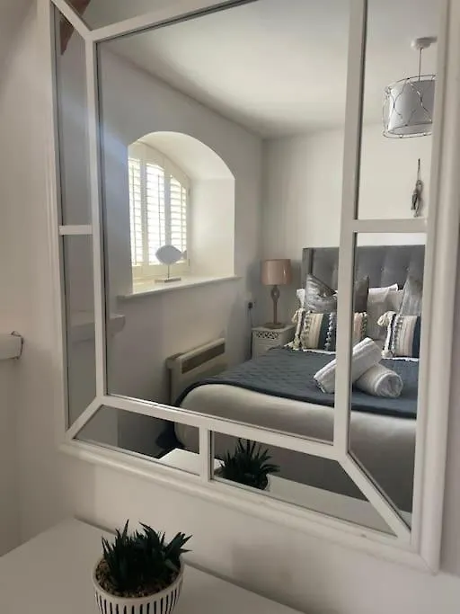 The Boat House Apartment - York
