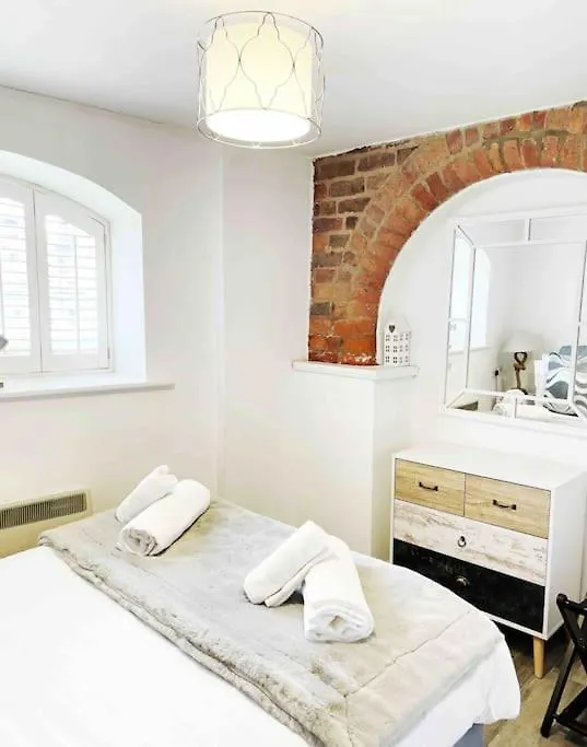The Boat House Apartment - York