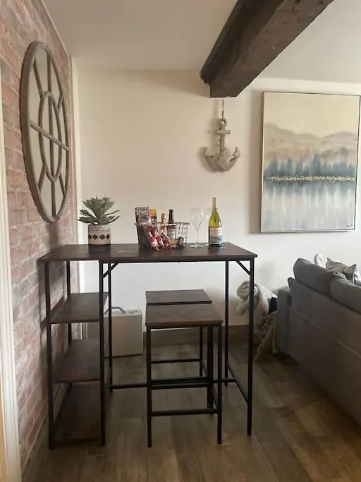 The Boat House Apartment - York 0*,